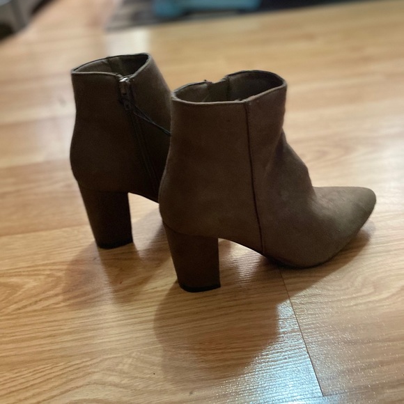 ✨Booties✨ Brand New - Picture 3 of 4